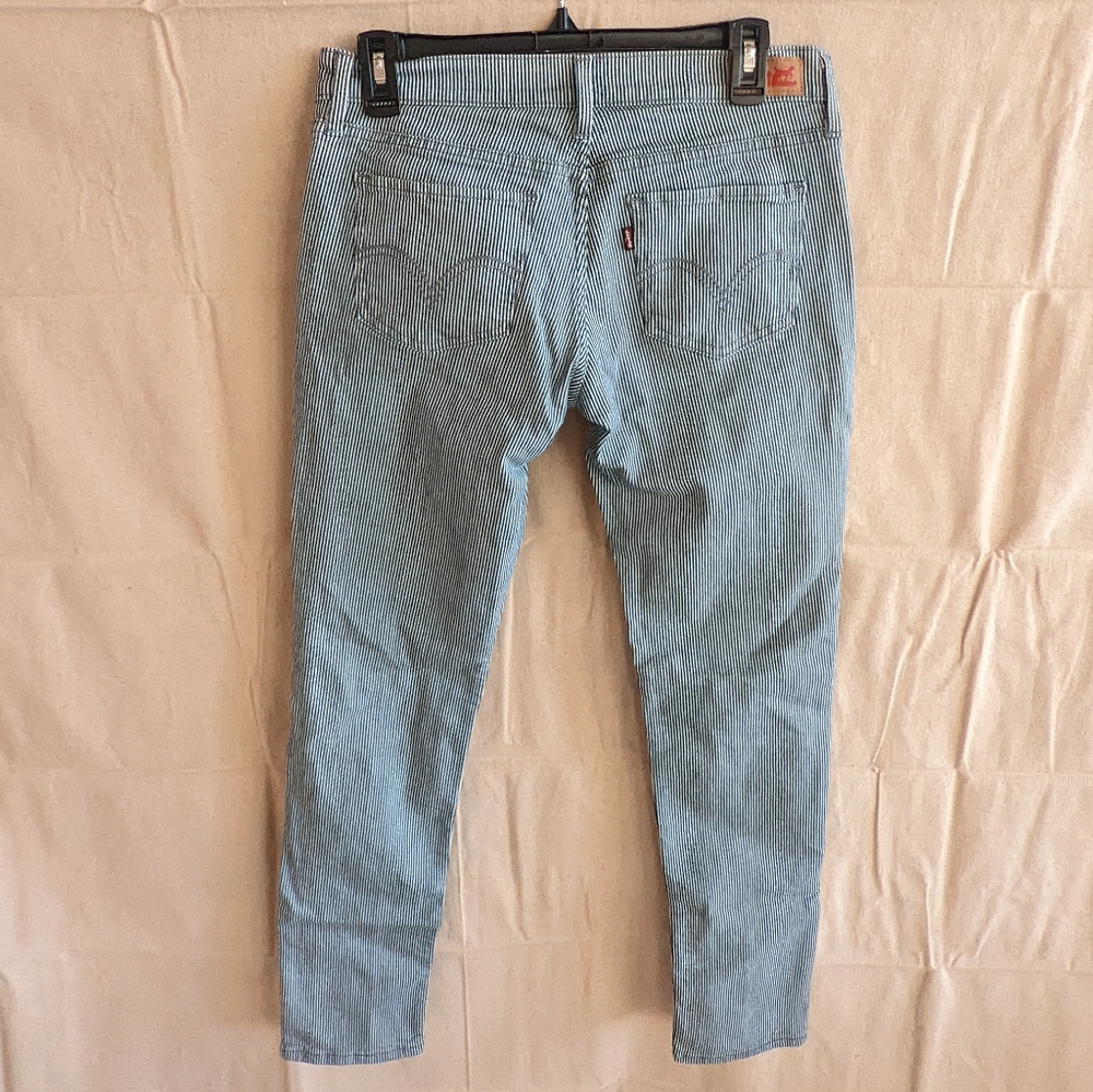 Levi's 524 Skinny Jeans, Like New, Blue Pin Stripe Denim Size 7/28 - Picture 5 of 5